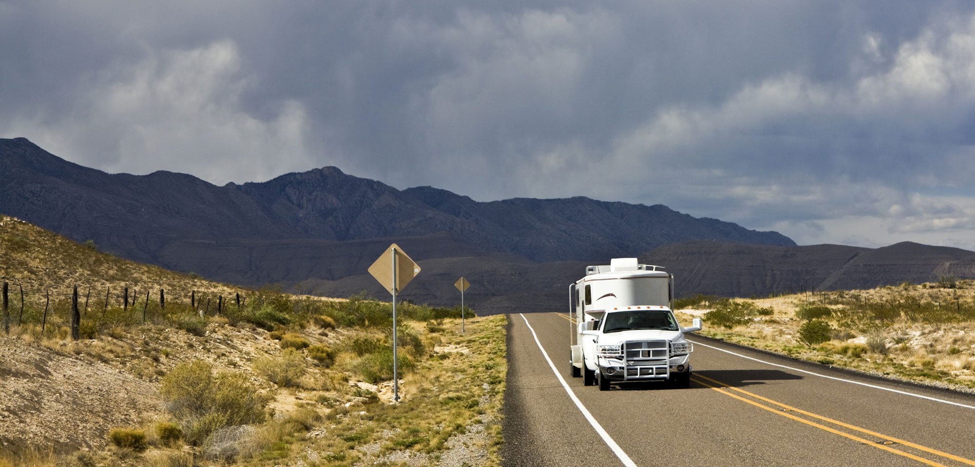 Featured image for “Are Gooseneck 5th Wheel Adapters Safe? Exploring the Importance of Safety Considerations”